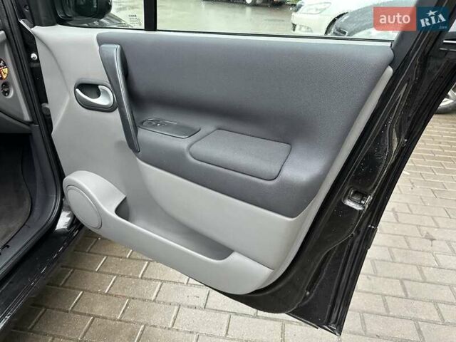 Черный Рено Сценик, объемом двигателя 1.6 л и пробегом 187 тыс. км за 5500 $, фото 13 на Automoto.ua