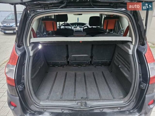 Черный Рено Сценик, объемом двигателя 1.5 л и пробегом 275 тыс. км за 5700 $, фото 16 на Automoto.ua