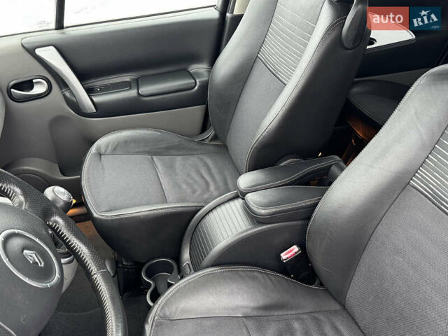 Черный Рено Сценик, объемом двигателя 1.9 л и пробегом 260 тыс. км за 4850 $, фото 36 на Automoto.ua