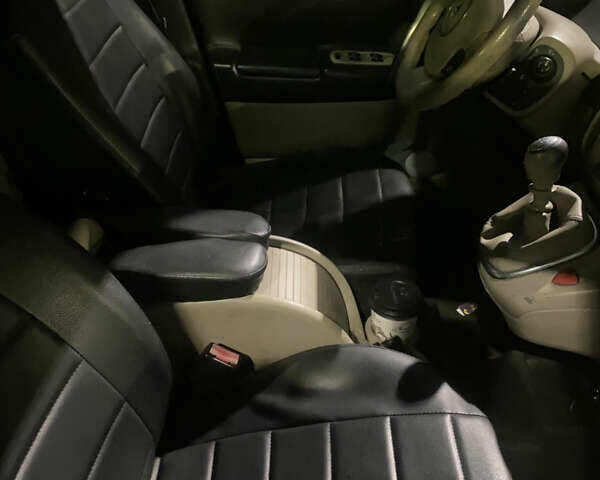 Чорний Рено Сценік, об'ємом двигуна 1.6 л та пробігом 300 тис. км за 5200 $, фото 6 на Automoto.ua