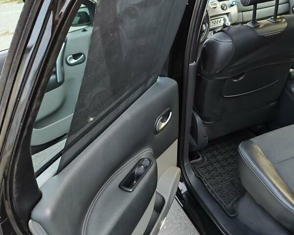 Черный Рено Сценик, объемом двигателя 1.6 л и пробегом 226 тыс. км за 6500 $, фото 30 на Automoto.ua