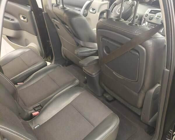 Черный Рено Сценик, объемом двигателя 1.5 л и пробегом 318 тыс. км за 5700 $, фото 20 на Automoto.ua