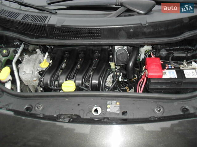 Черный Рено Сценик, объемом двигателя 1.6 л и пробегом 161 тыс. км за 6200 $, фото 16 на Automoto.ua