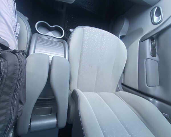 Черный Рено Сценик, объемом двигателя 1.6 л и пробегом 232 тыс. км за 6400 $, фото 12 на Automoto.ua