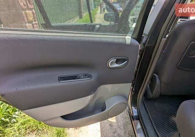 Чорний Рено Сценік, об'ємом двигуна 1.9 л та пробігом 242 тис. км за 6099 $, фото 23 на Automoto.ua