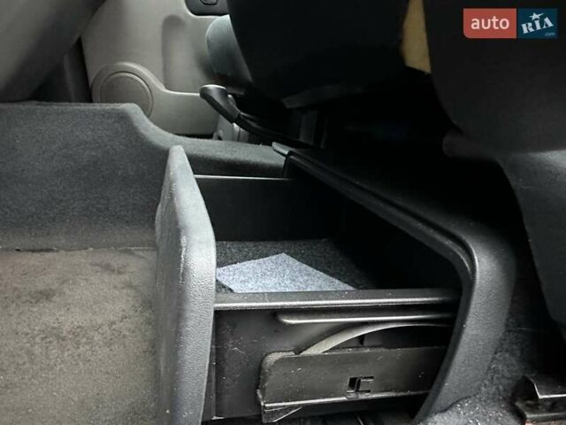 Черный Рено Сценик, объемом двигателя 1.6 л и пробегом 187 тыс. км за 5500 $, фото 29 на Automoto.ua