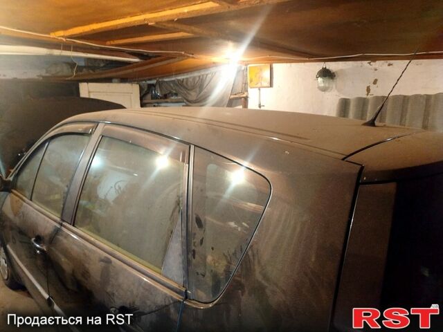 Черный Рено Сценик, объемом двигателя 16 л и пробегом 0 тыс. км за 1600 $, фото 1 на Automoto.ua