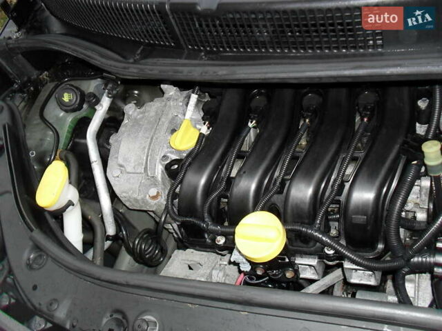 Черный Рено Сценик, объемом двигателя 1.6 л и пробегом 161 тыс. км за 6200 $, фото 17 на Automoto.ua