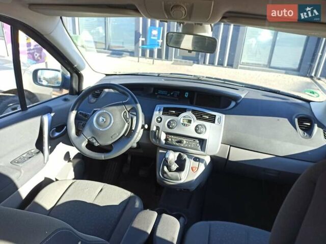 Чорний Рено Сценік, об'ємом двигуна 1.6 л та пробігом 246 тис. км за 4999 $, фото 7 на Automoto.ua