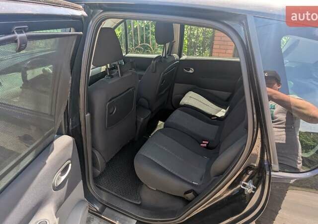 Чорний Рено Сценік, об'ємом двигуна 1.9 л та пробігом 242 тис. км за 6099 $, фото 38 на Automoto.ua