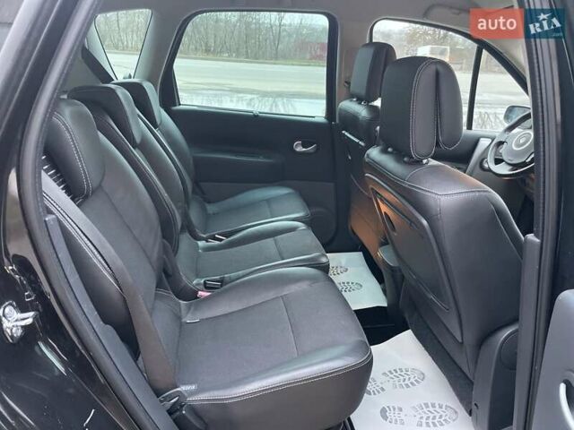 Чорний Рено Сценік, об'ємом двигуна 1.6 л та пробігом 174 тис. км за 6500 $, фото 41 на Automoto.ua