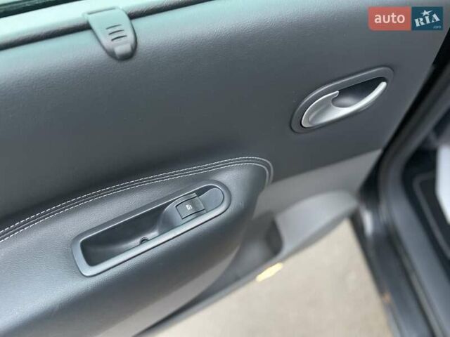 Чорний Рено Сценік, об'ємом двигуна 1.6 л та пробігом 174 тис. км за 6500 $, фото 27 на Automoto.ua