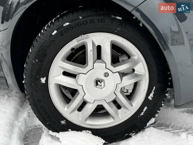 Черный Рено Сценик, объемом двигателя 1.9 л и пробегом 260 тыс. км за 4850 $, фото 17 на Automoto.ua