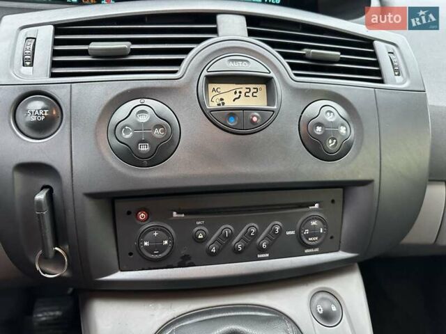 Черный Рено Сценик, объемом двигателя 1.6 л и пробегом 187 тыс. км за 5500 $, фото 19 на Automoto.ua