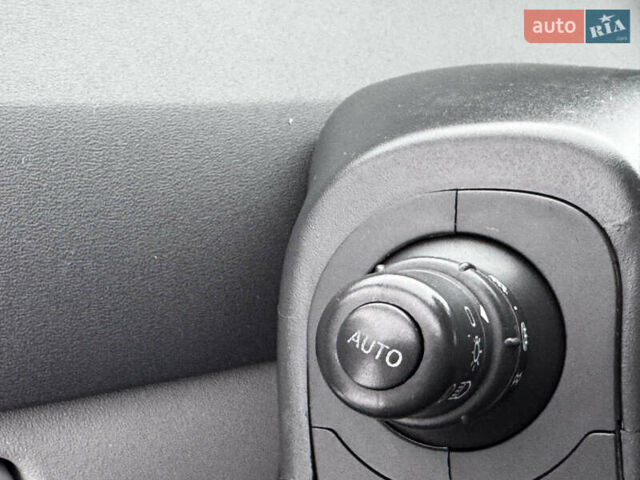 Черный Рено Сценик, объемом двигателя 1.9 л и пробегом 260 тыс. км за 4850 $, фото 34 на Automoto.ua