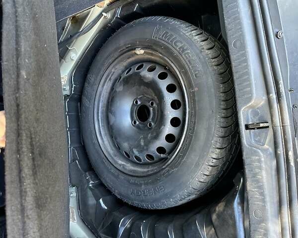 Черный Рено Сценик, объемом двигателя 1.6 л и пробегом 187 тыс. км за 5600 $, фото 11 на Automoto.ua