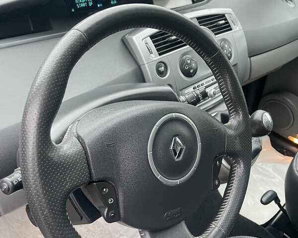 Черный Рено Сценик, объемом двигателя 1.6 л и пробегом 212 тыс. км за 5450 $, фото 4 на Automoto.ua