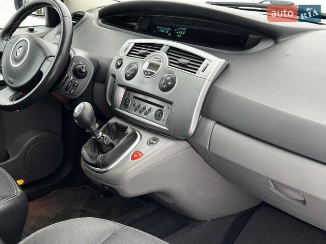 Черный Рено Сценик, объемом двигателя 1.9 л и пробегом 260 тыс. км за 4850 $, фото 28 на Automoto.ua