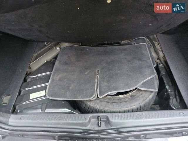 Черный Рено Сценик, объемом двигателя 1.5 л и пробегом 275 тыс. км за 5700 $, фото 15 на Automoto.ua