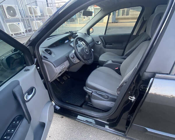 Черный Рено Сценик, объемом двигателя 1.6 л и пробегом 232 тыс. км за 6400 $, фото 32 на Automoto.ua