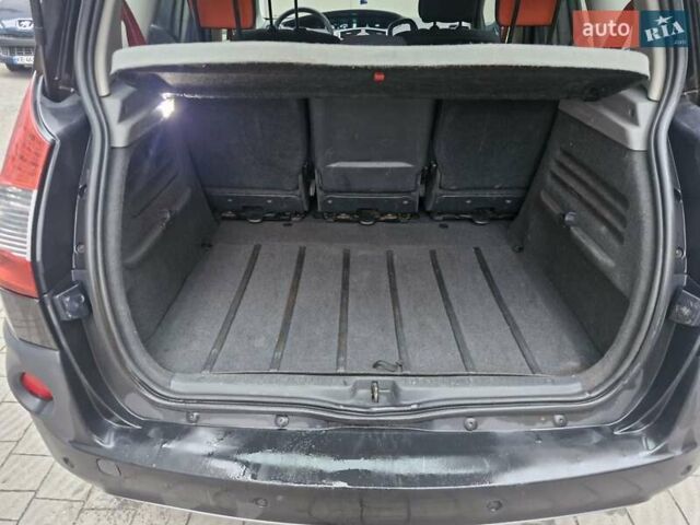 Черный Рено Сценик, объемом двигателя 1.5 л и пробегом 275 тыс. км за 5700 $, фото 13 на Automoto.ua