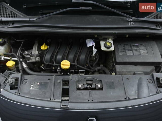 Чорний Рено Сценік, об'ємом двигуна 1.6 л та пробігом 206 тис. км за 6999 $, фото 15 на Automoto.ua