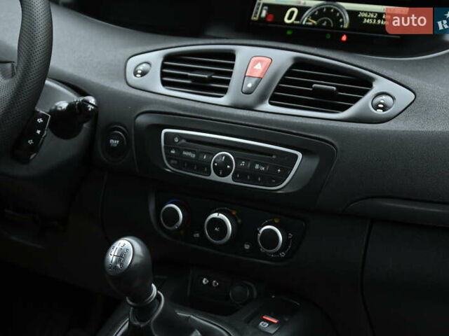 Чорний Рено Сценік, об'ємом двигуна 1.6 л та пробігом 206 тис. км за 6999 $, фото 34 на Automoto.ua