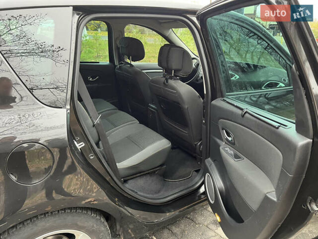Черный Рено Сценик, объемом двигателя 1.87 л и пробегом 300 тыс. км за 6500 $, фото 11 на Automoto.ua