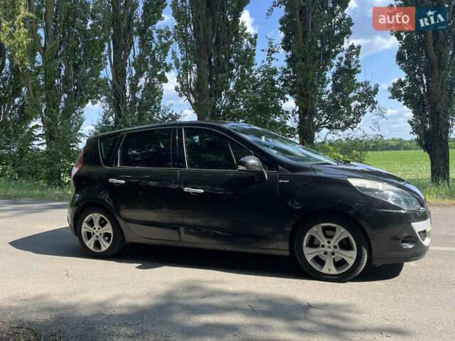 Черный Рено Сценик, объемом двигателя 1.87 л и пробегом 300 тыс. км за 6600 $, фото 3 на Automoto.ua