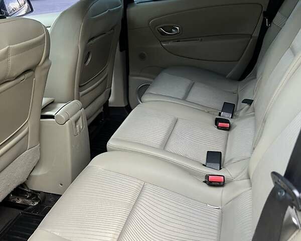 Чорний Рено Сценік, об'ємом двигуна 2 л та пробігом 180 тис. км за 7800 $, фото 10 на Automoto.ua