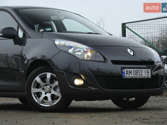 Чорний Рено Сценік, об'ємом двигуна 1.6 л та пробігом 206 тис. км за 6999 $, фото 2 на Automoto.ua