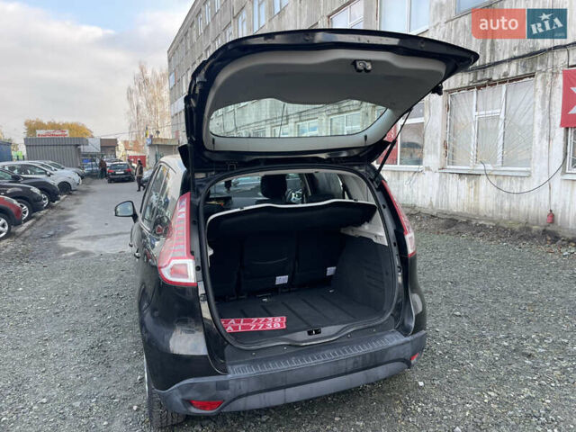 Черный Рено Сценик, объемом двигателя 1.5 л и пробегом 149 тыс. км за 8800 $, фото 13 на Automoto.ua