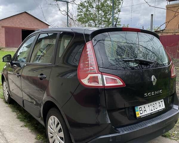 Черный Рено Сценик, объемом двигателя 1.6 л и пробегом 110 тыс. км за 6400 $, фото 27 на Automoto.ua