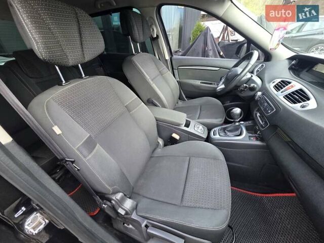 Черный Рено Сценик, объемом двигателя 1.4 л и пробегом 161 тыс. км за 5999 $, фото 24 на Automoto.ua