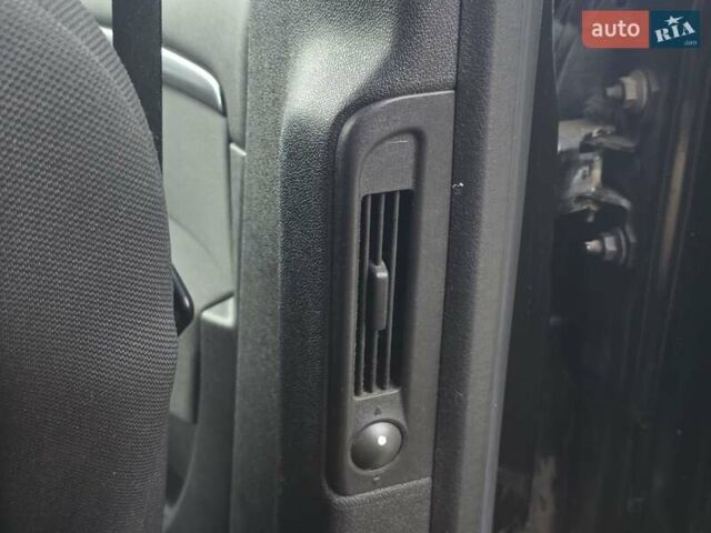 Черный Рено Сценик, объемом двигателя 1.4 л и пробегом 161 тыс. км за 5999 $, фото 20 на Automoto.ua