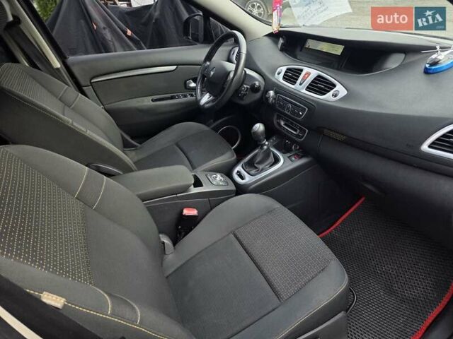 Черный Рено Сценик, объемом двигателя 1.4 л и пробегом 161 тыс. км за 5999 $, фото 23 на Automoto.ua