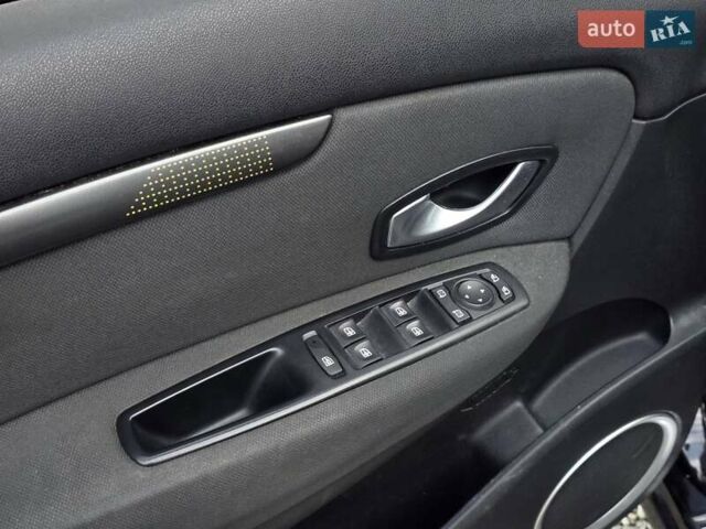 Черный Рено Сценик, объемом двигателя 1.4 л и пробегом 161 тыс. км за 5999 $, фото 27 на Automoto.ua