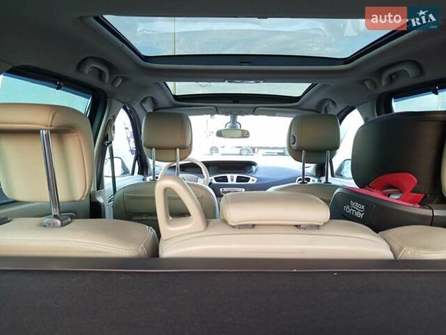 Рено Сценик 2009 в Львове на Automoto.ua Черный Рено Сценик, объемом двигателя 2 л и пробегом 370 тыс. км за 8000 $, фото 6 на Automoto.ua