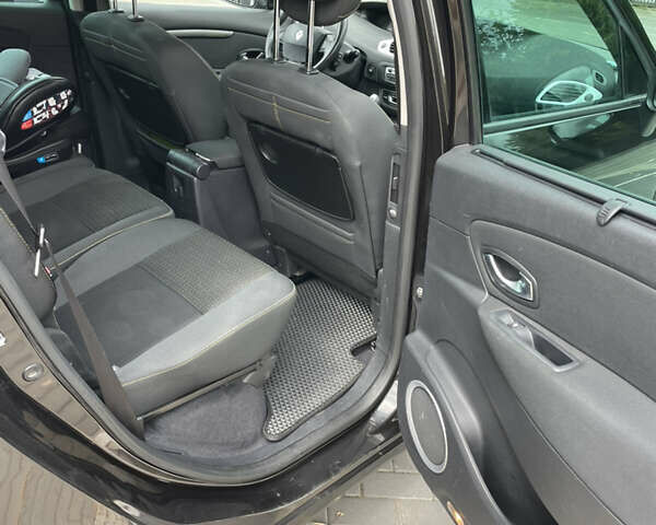 Черный Рено Сценик, объемом двигателя 1.46 л и пробегом 260 тыс. км за 6400 $, фото 14 на Automoto.ua