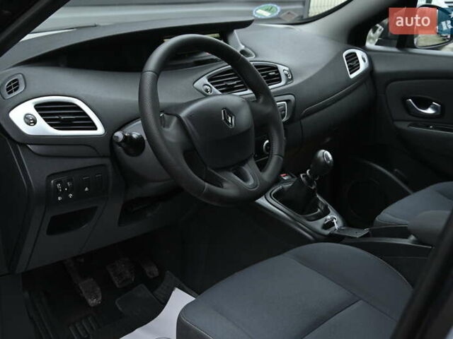 Чорний Рено Сценік, об'ємом двигуна 1.6 л та пробігом 206 тис. км за 6999 $, фото 19 на Automoto.ua