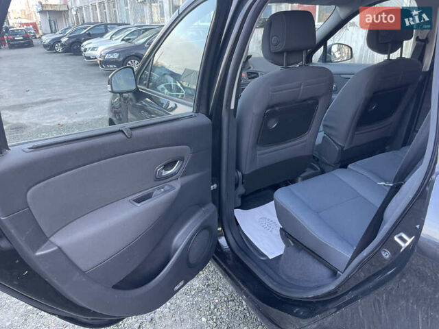 Черный Рено Сценик, объемом двигателя 1.5 л и пробегом 149 тыс. км за 8800 $, фото 23 на Automoto.ua