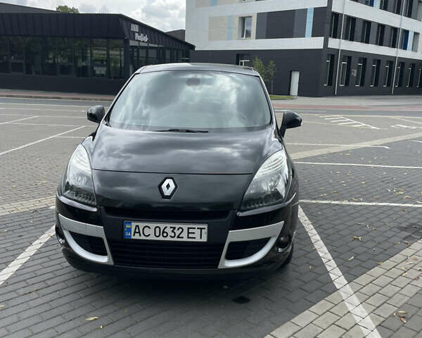 Черный Рено Сценик, объемом двигателя 1.46 л и пробегом 260 тыс. км за 6400 $, фото 1 на Automoto.ua