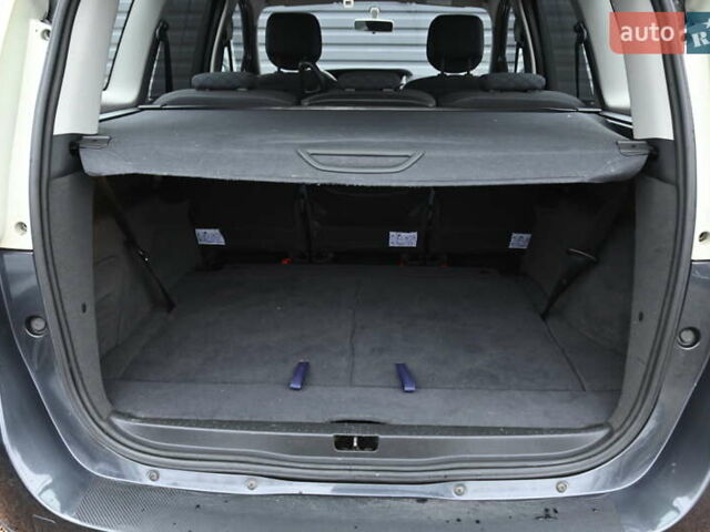 Чорний Рено Сценік, об'ємом двигуна 1.6 л та пробігом 206 тис. км за 6999 $, фото 38 на Automoto.ua