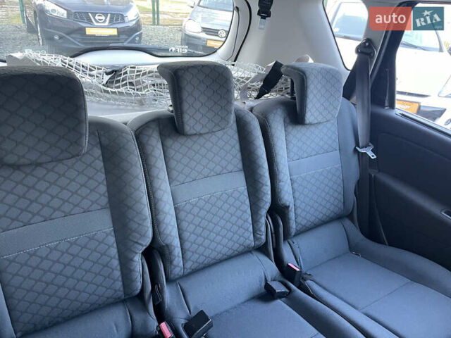 Черный Рено Сценик, объемом двигателя 1.5 л и пробегом 149 тыс. км за 8800 $, фото 31 на Automoto.ua