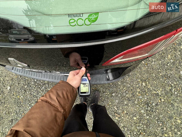 Черный Рено Сценик, объемом двигателя 1.5 л и пробегом 149 тыс. км за 8800 $, фото 82 на Automoto.ua