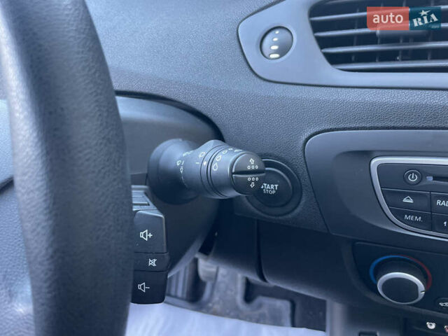 Черный Рено Сценик, объемом двигателя 1.5 л и пробегом 149 тыс. км за 8800 $, фото 34 на Automoto.ua