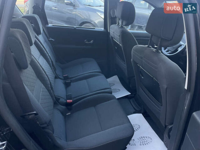 Черный Рено Сценик, объемом двигателя 1.5 л и пробегом 149 тыс. км за 8800 $, фото 24 на Automoto.ua