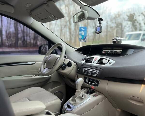 Чорний Рено Сценік, об'ємом двигуна 2 л та пробігом 180 тис. км за 7800 $, фото 15 на Automoto.ua