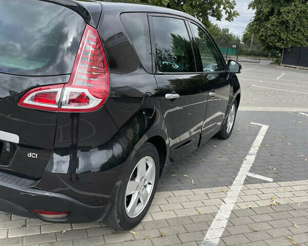 Черный Рено Сценик, объемом двигателя 1.46 л и пробегом 260 тыс. км за 6400 $, фото 8 на Automoto.ua