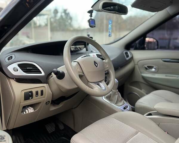 Чорний Рено Сценік, об'ємом двигуна 2 л та пробігом 180 тис. км за 7800 $, фото 17 на Automoto.ua